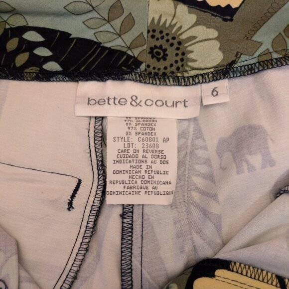 Bette & Court multicolor safari print capri pants - size 6 - Picture 5 of 5